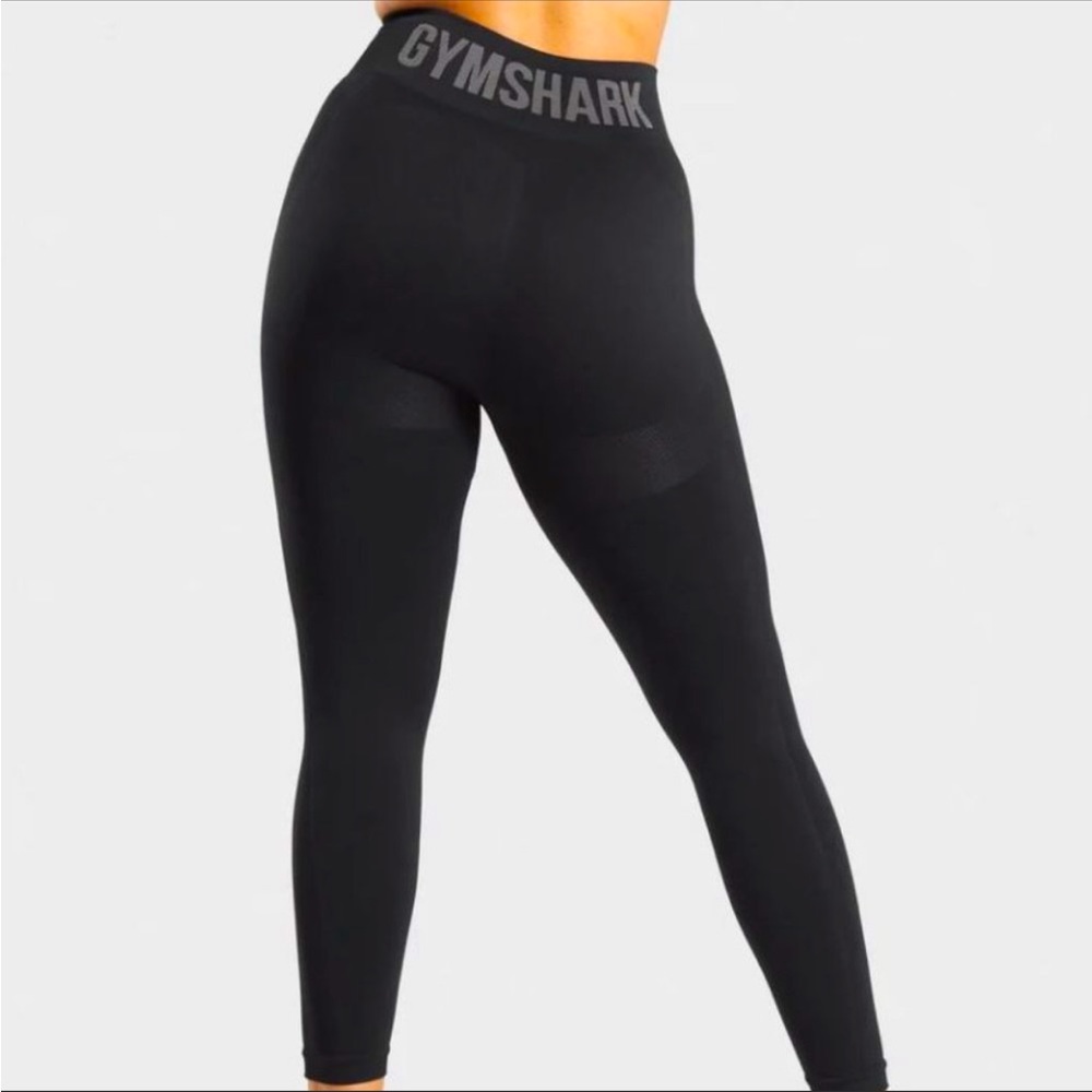 *New photos* Gymshark Flex Leggings (XL - Black/ Charcoal)